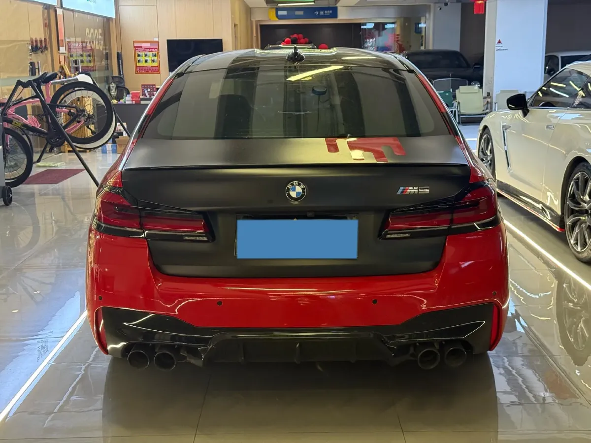 2021 BMW M5 4.4T 600HP V8 8AT,autocango,china used car exporter,china ev exporter,chinese used car exporter,chinese used ev exporter