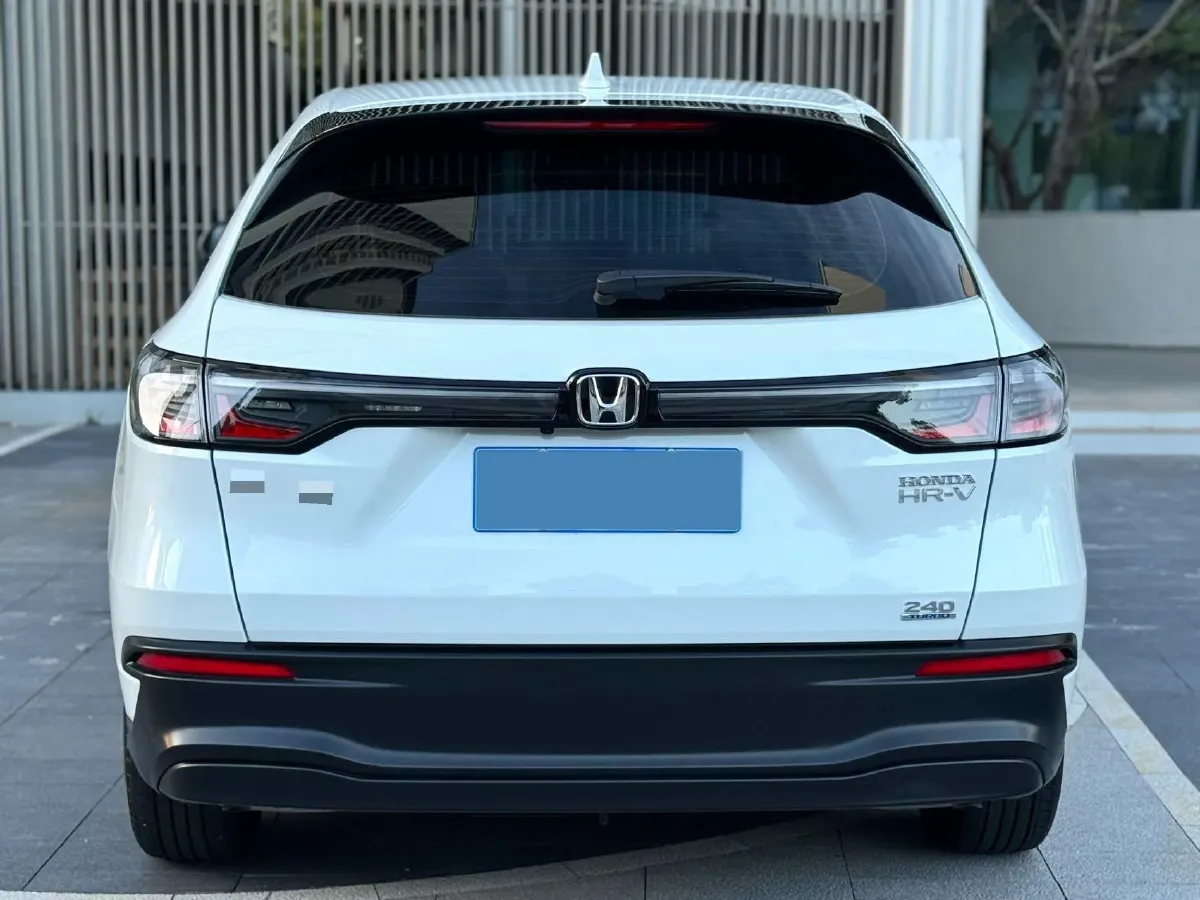 2023 Honda HR-V 1.5T 182HP L4 CVT,autocango,china used car exporter,china ev exporter,chinese used car exporter,chinese used ev exporter