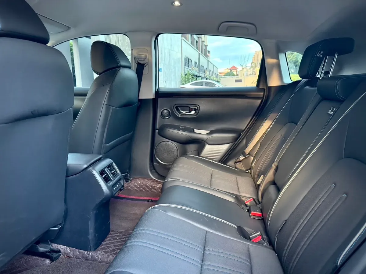 2023 Honda HR-V 1.5T 182HP L4 CVT,autocango,china used car exporter,china ev exporter,chinese used car exporter,chinese used ev exporter