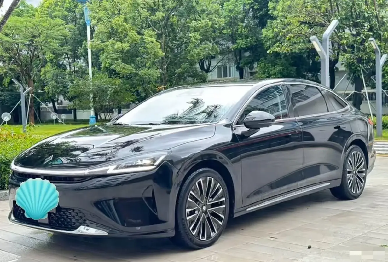 2025 BaoJun XiangJing 1.5T 143HP L4 1DHT PHEV