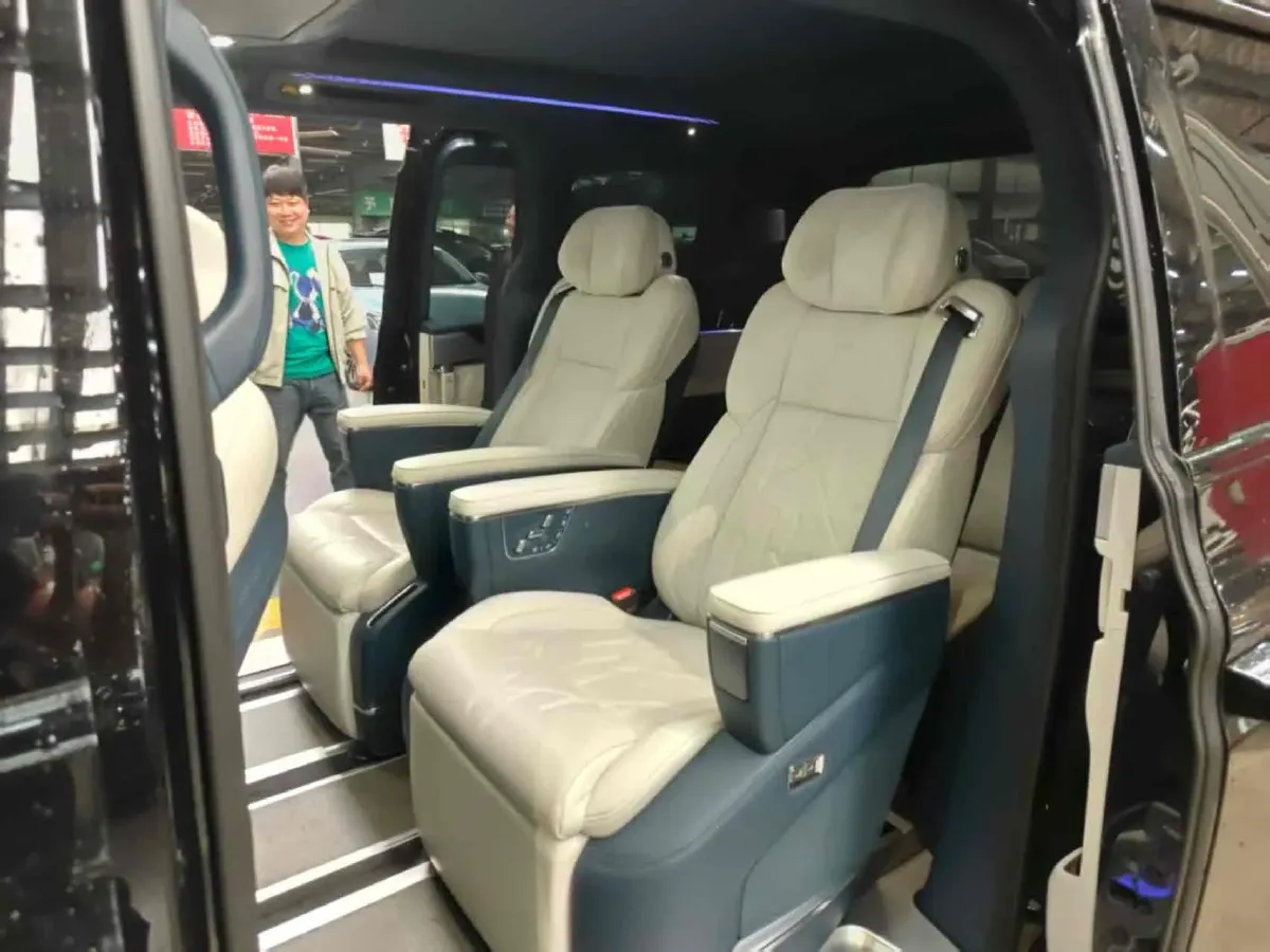 2024 Zeekr 009 BEV 108KWH,autocango,china used car exporter,china ev exporter,chinese used car exporter,chinese used ev exporter