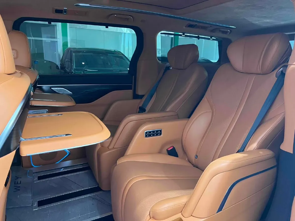 2024 Voyah ZhuiGuang 1.5T 136HP L4 PHEV 43KWH,autocango,china used car exporter,china ev exporter,chinese used car exporter,chinese used ev exporter