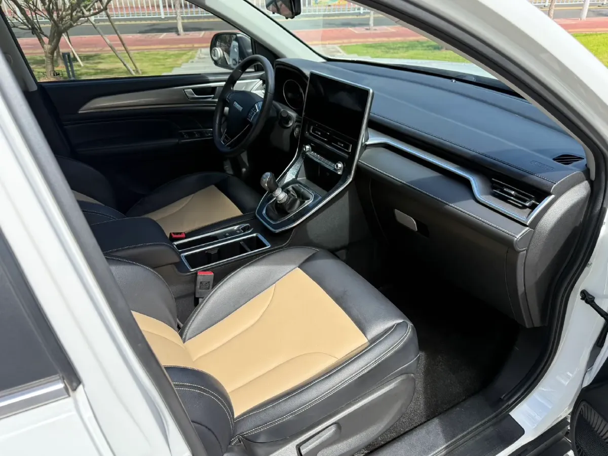 2022 ChangAn Oshan X7 Plus 1.5T 170HP L4 6MT,autocango,china used car exporter,china ev exporter,chinese used car exporter,chinese used ev exporter