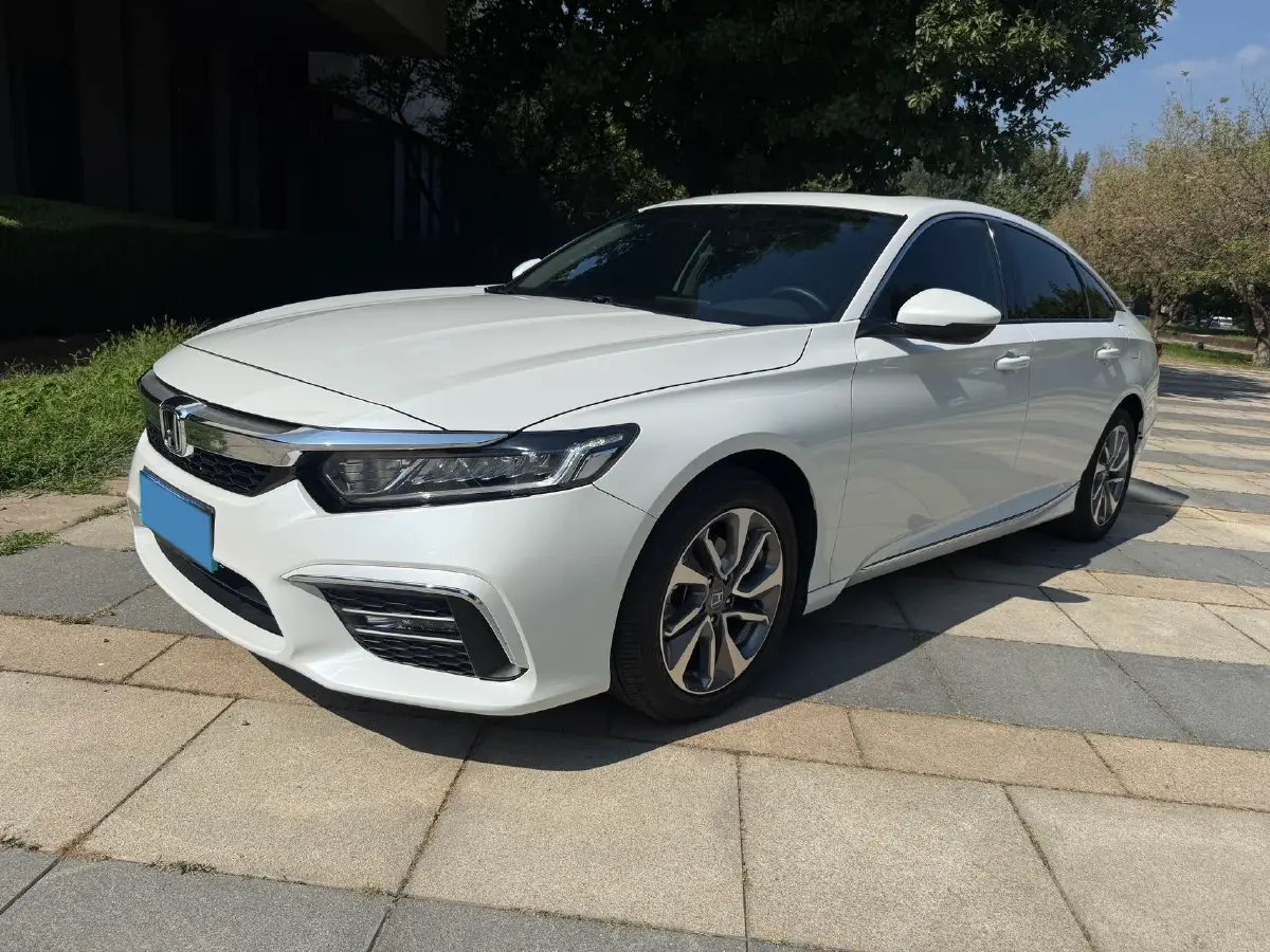 2019 Honda Inspire 1.5T 194HP L4 CVT