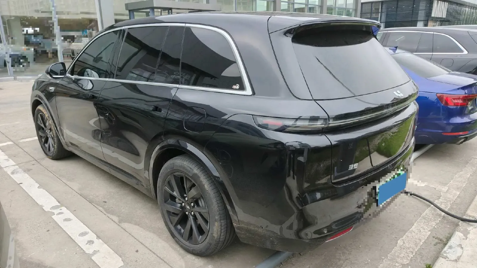 2023 Li L8 Range Extended 154HP REEV 40.9KWH,autocango,china used car exporter,china ev exporter,chinese used car exporter,chinese used ev exporter