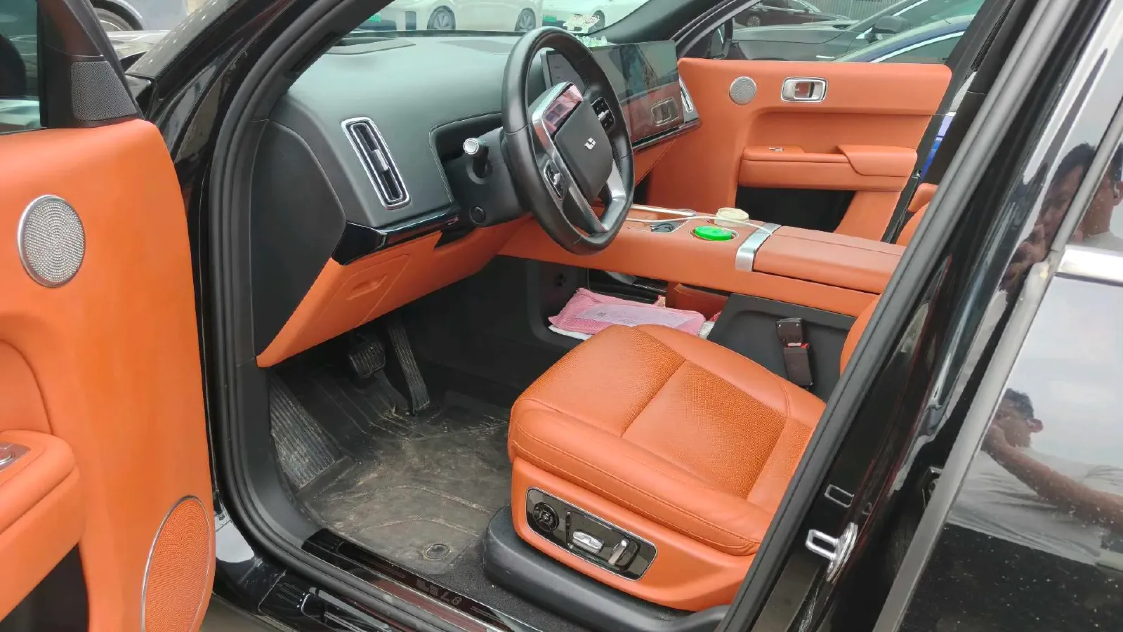 2023 Li L8 Range Extended 154HP REEV 40.9KWH,autocango,china used car exporter,china ev exporter,chinese used car exporter,chinese used ev exporter