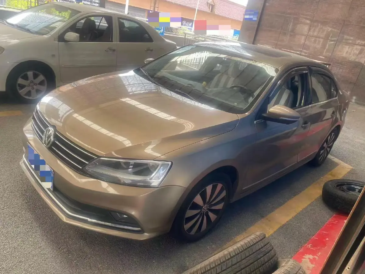 2018 Volkswagen Sagitar 1.6L 110HP L4 5MT