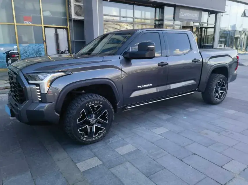 2022 Tank 300 2.0T 227HP L4 8AT