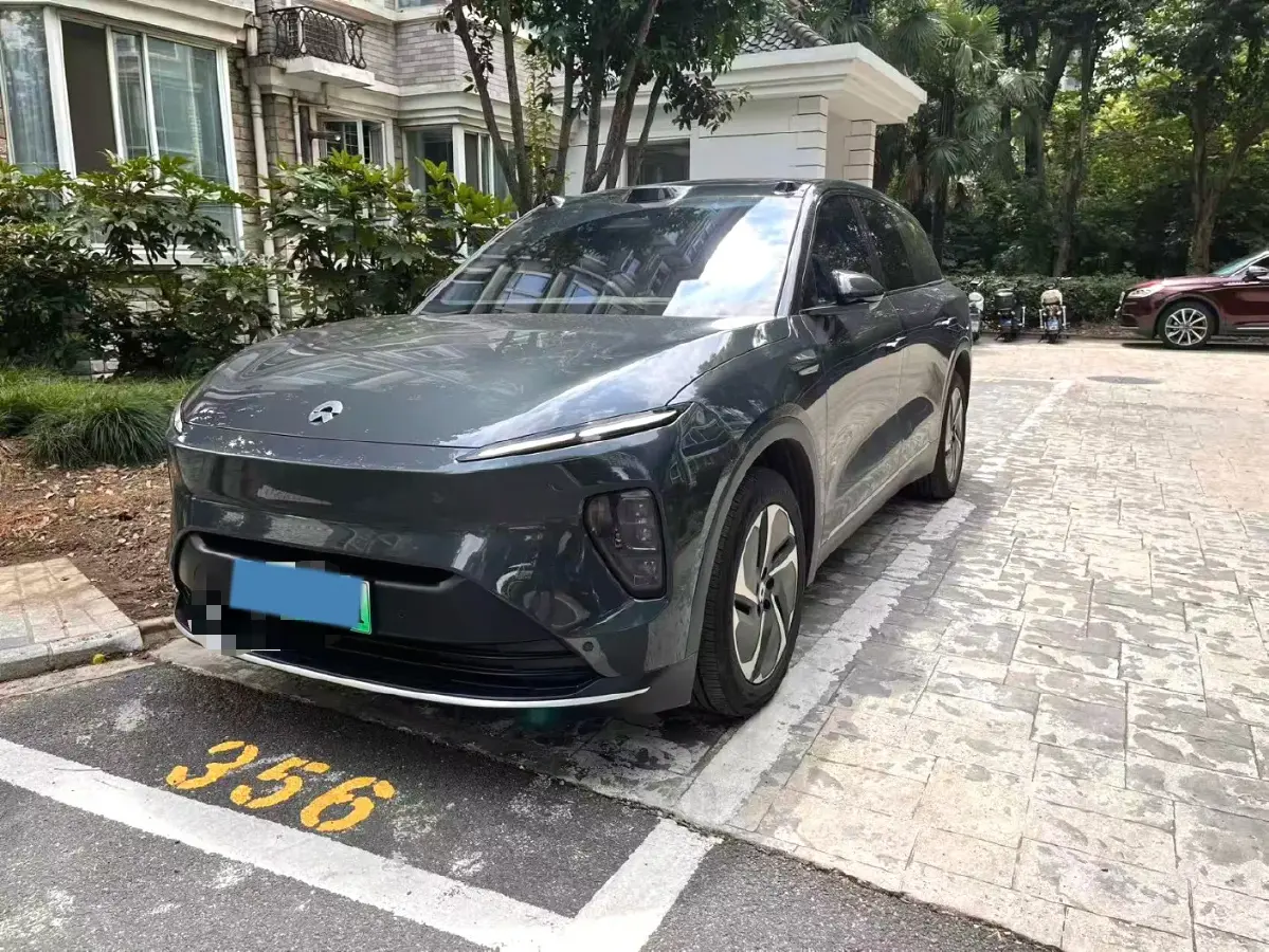 2024 NIO ES8 BEV 75KWH