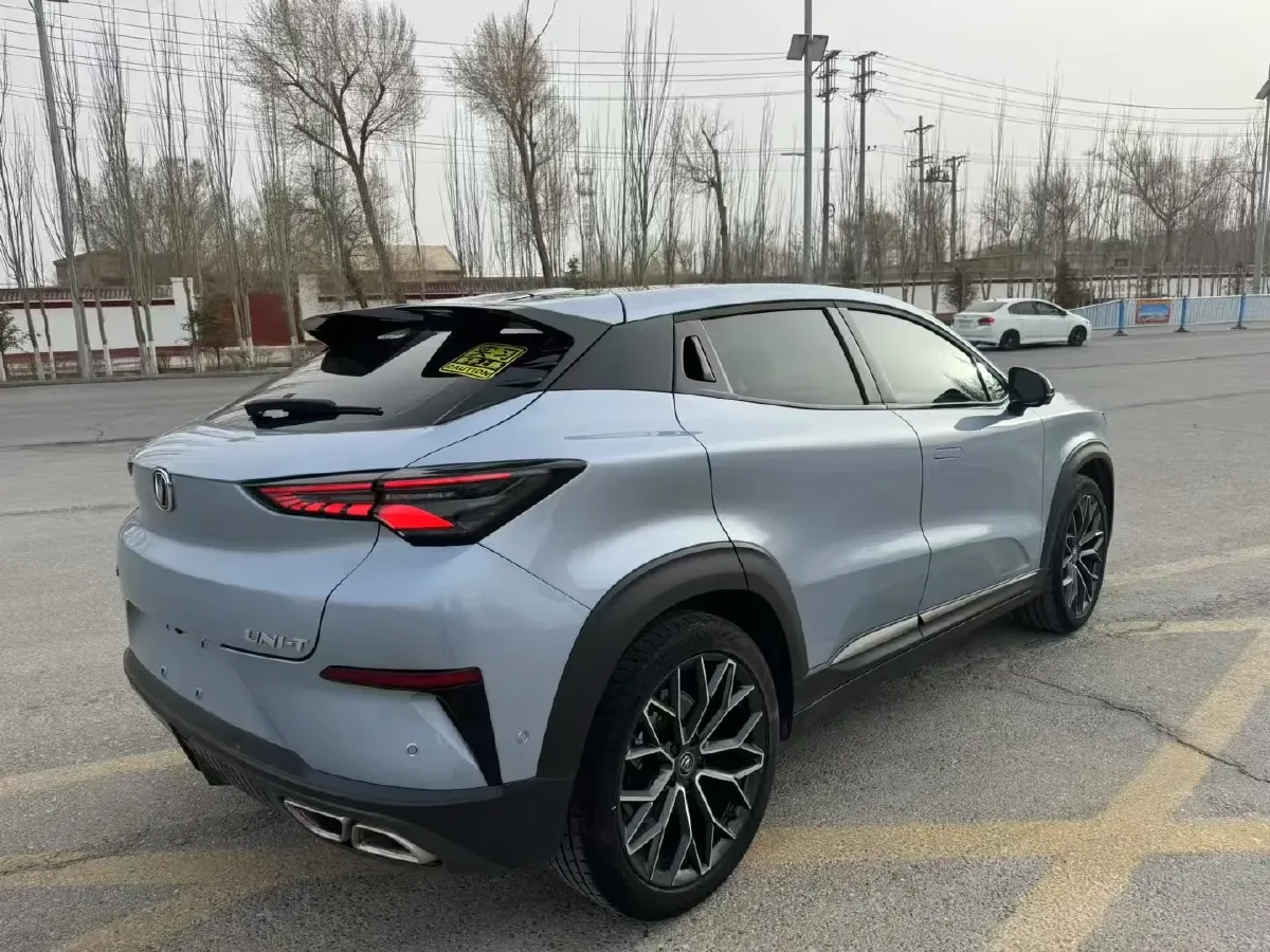 2022 ChangAn UNI-T 1.5T 188HP L4 7DCT,autocango,china used car exporter,china ev exporter,chinese used car exporter,chinese used ev exporter