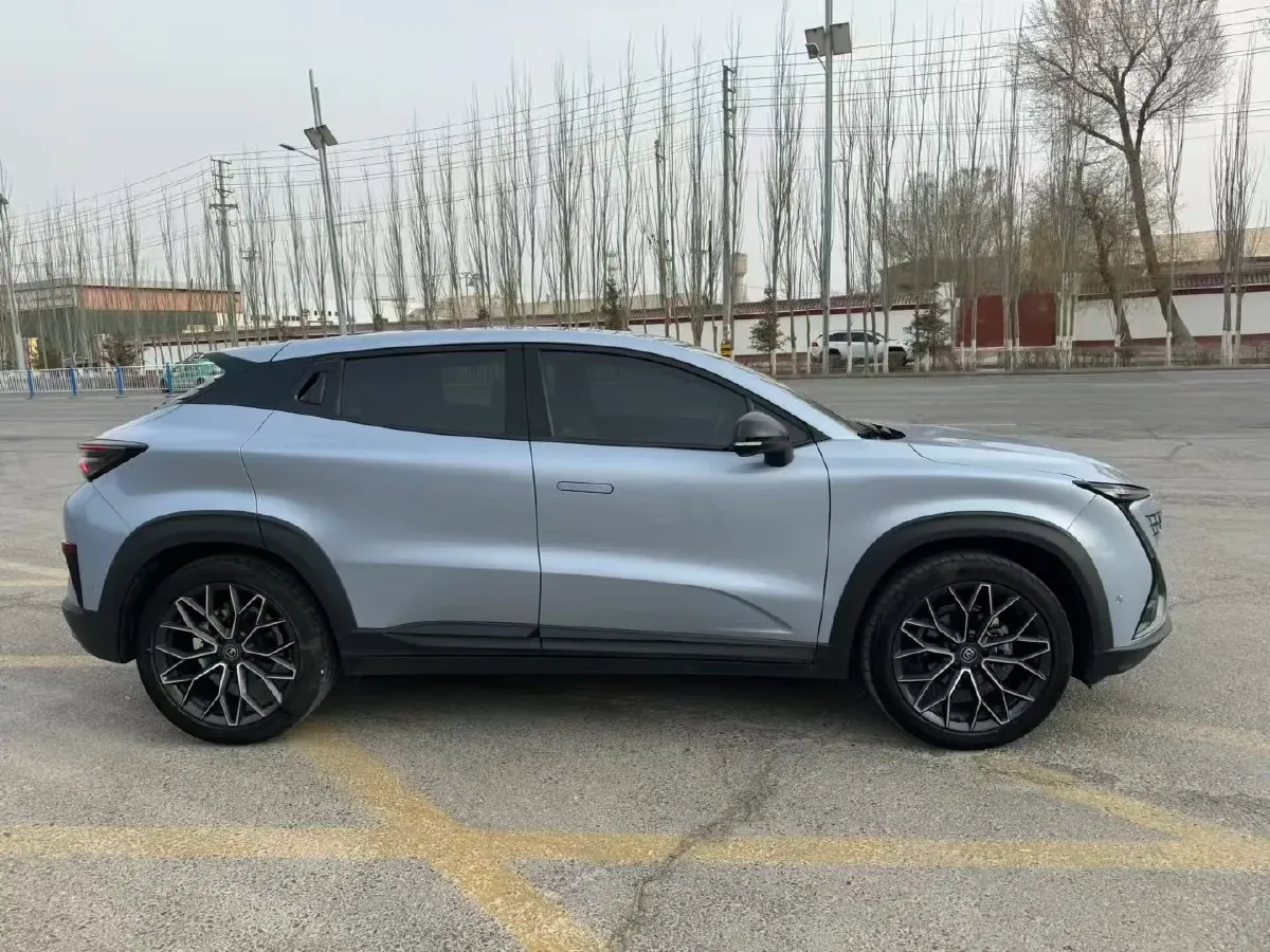 2022 ChangAn UNI-T 1.5T 188HP L4 7DCT,autocango,china used car exporter,china ev exporter,chinese used car exporter,chinese used ev exporter