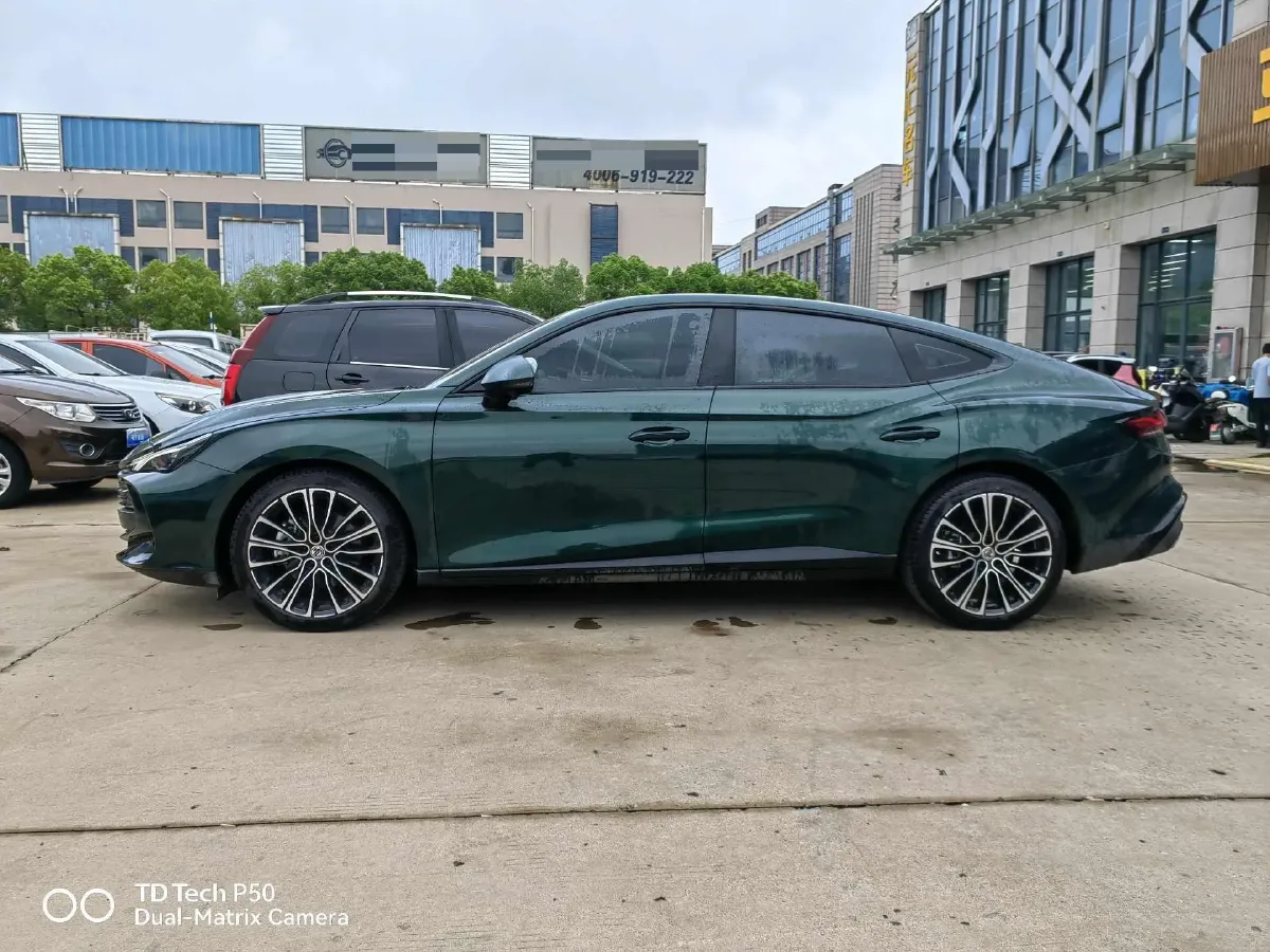 2025 MG 7 1.5T 188HP L4 7DCT,autocango,china used car exporter,china ev exporter,chinese used car exporter,chinese used ev exporter