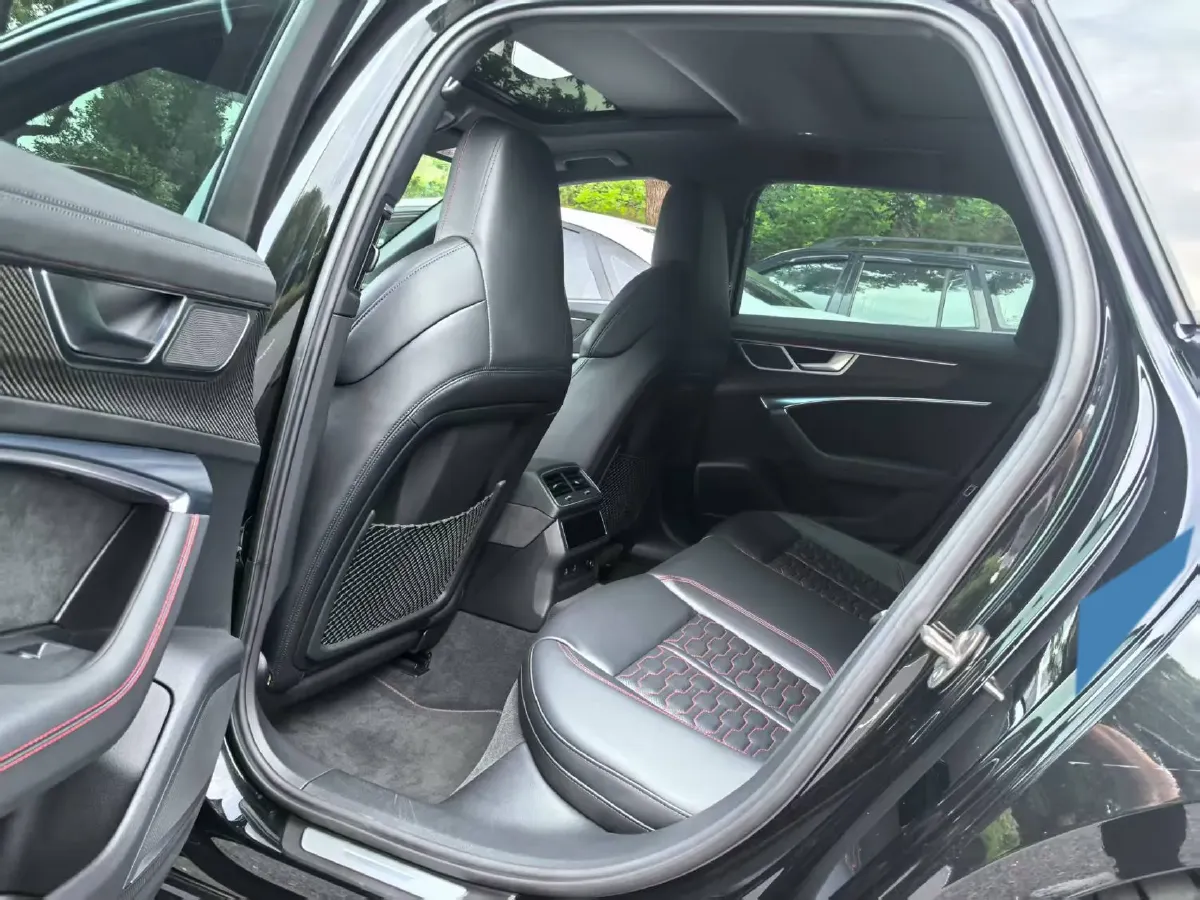 2022 Audi RS 6 4.0T 600HP V8 8AT,autocango,china used car exporter,china ev exporter,chinese used car exporter,chinese used ev exporter