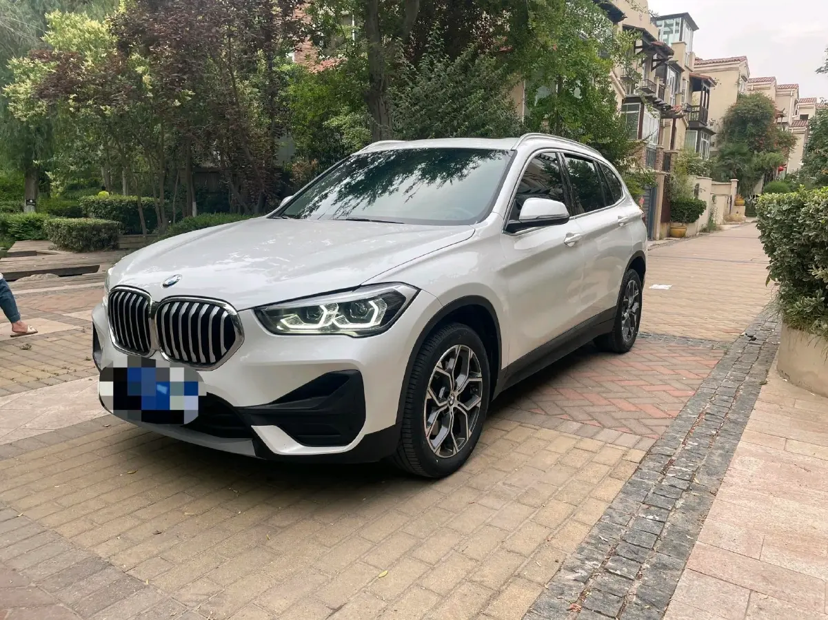 2023 BMW X1 2.0T 204HP L4 7DCT