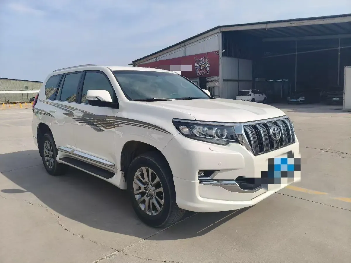 2020 Toyota Yaris 1.6T 261HP L3 6MT,autocango,china used car exporter,china ev exporter,chinese used car exporter,chinese used ev exporter