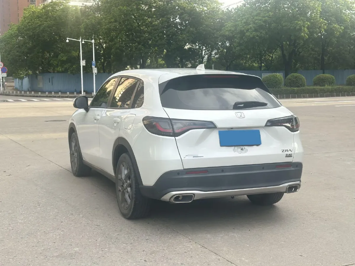 2022 Honda ZR-V 1.5T 182HP L4 CVT,autocango,china used car exporter,china ev exporter,chinese used car exporter,chinese used ev exporter