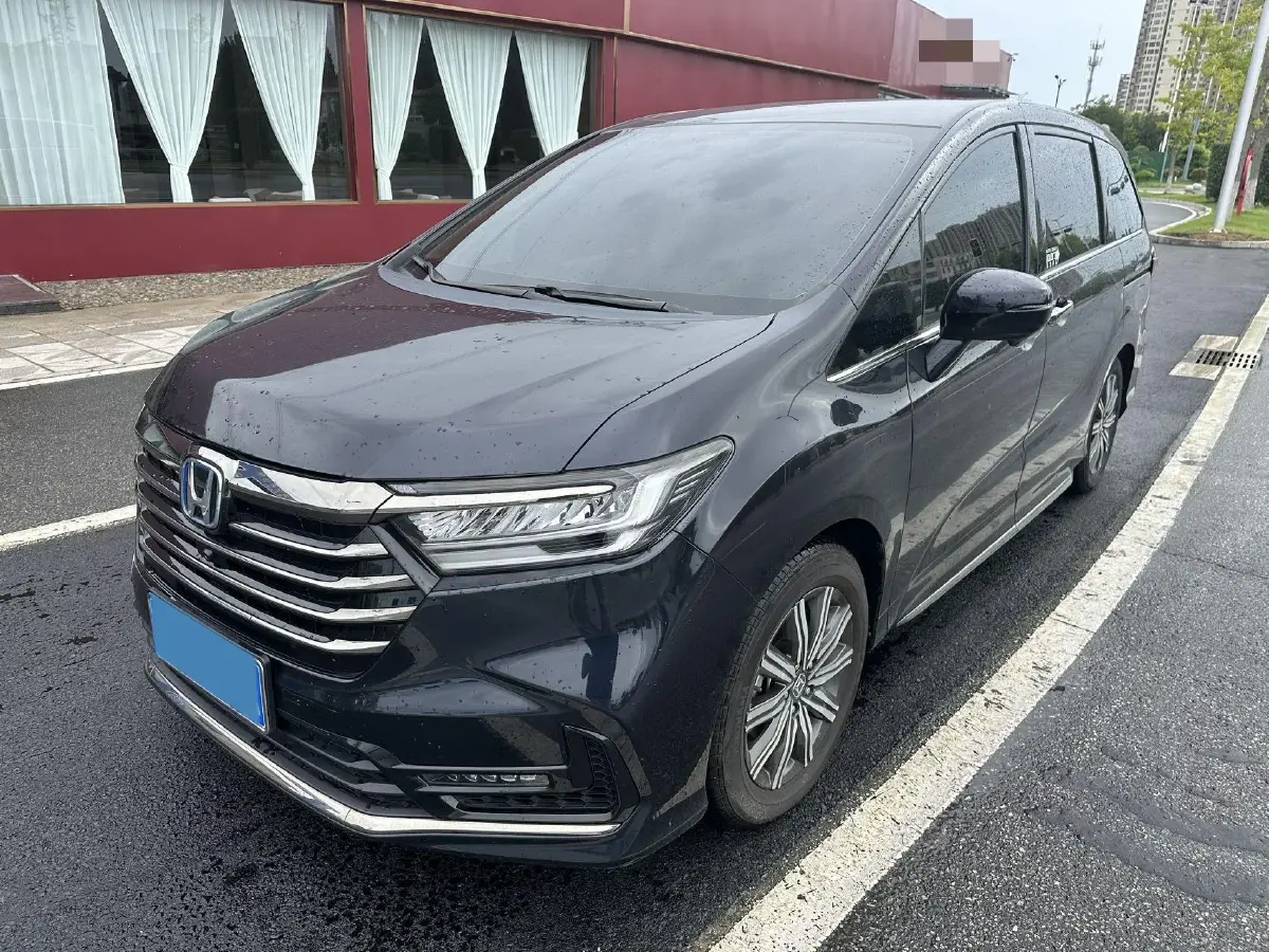 2022 Honda Odyssey 2.0L 146HP L4 E-CVT Hybrid