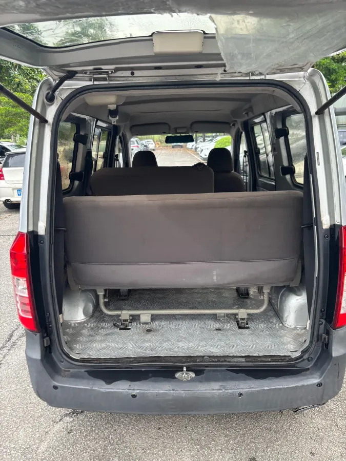 2017 WuLing ZhiGuang V 1.2L 82HP L4 5MT,autocango,china used car exporter,china ev exporter,chinese used car exporter,chinese used ev exporter