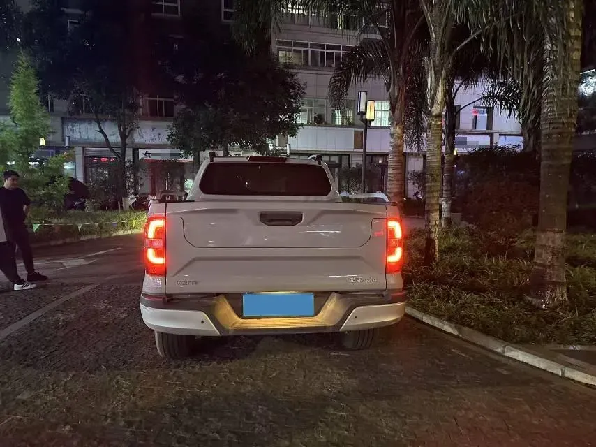 2024 ChangAn Hunter 2.0T 190HP L4 REEV 31.18KWH,autocango,china used car exporter,china ev exporter,chinese used car exporter,chinese used ev exporter