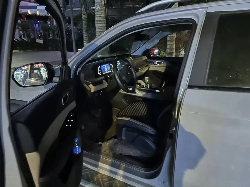 2024 ChangAn Hunter 2.0T 190HP L4 REEV 31.18KWH,autocango,china used car exporter,china ev exporter,chinese used car exporter,chinese used ev exporter