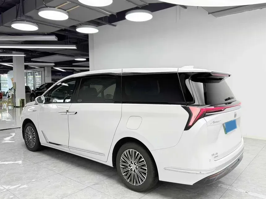 2024 Buick GL8 1.5T 180HP L4 2DHT PHEV 24.4KWH,autocango,china used car exporter,china ev exporter,chinese used car exporter,chinese used ev exporter