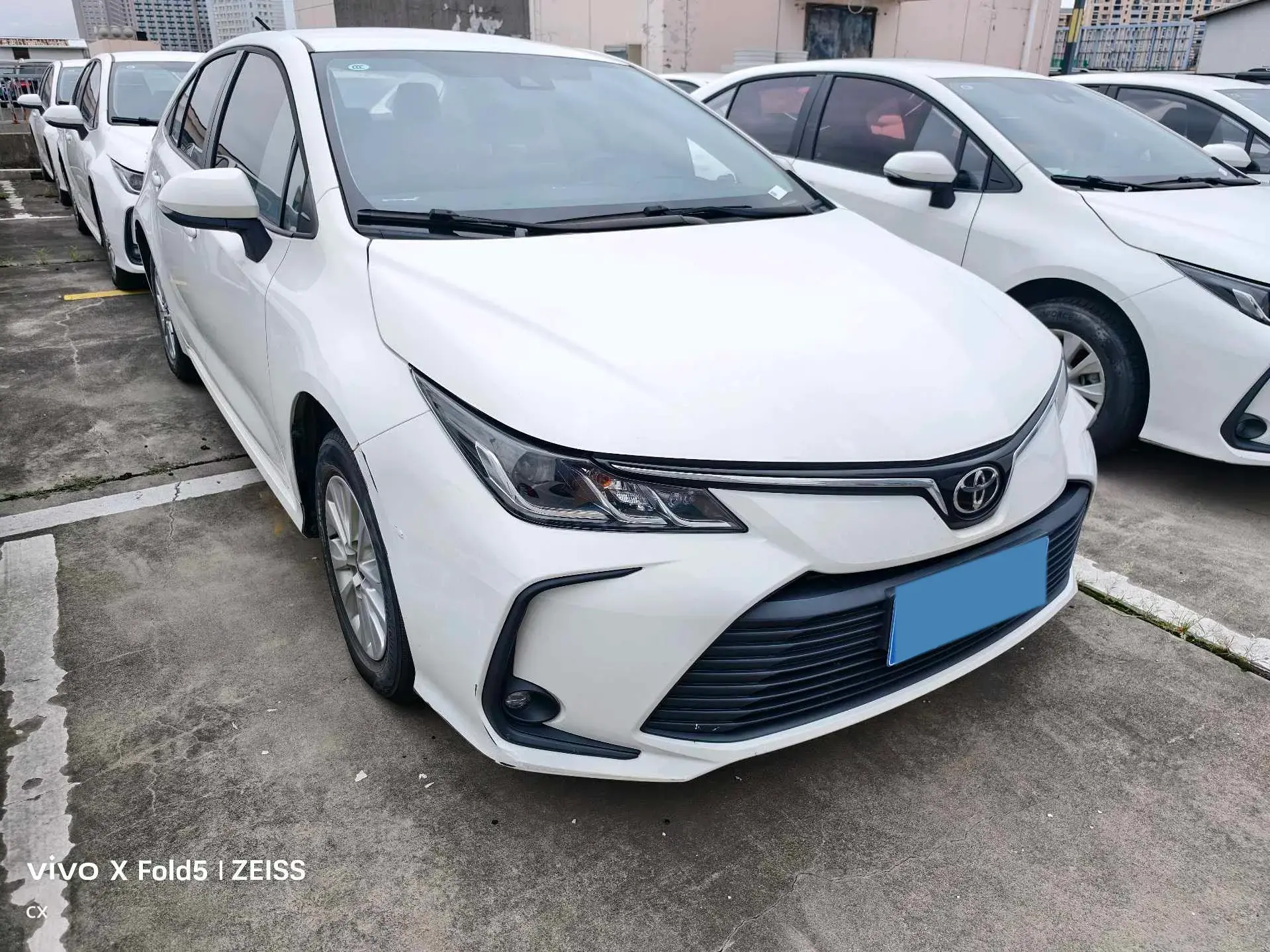 2023 TOYOTA COROLLA thumbnail 3