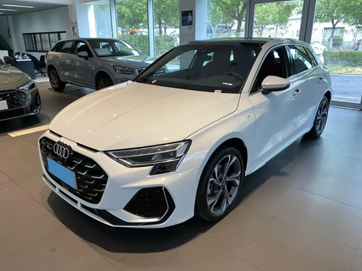 2025 Audi A3 1.5T 160HP L4 7DCT