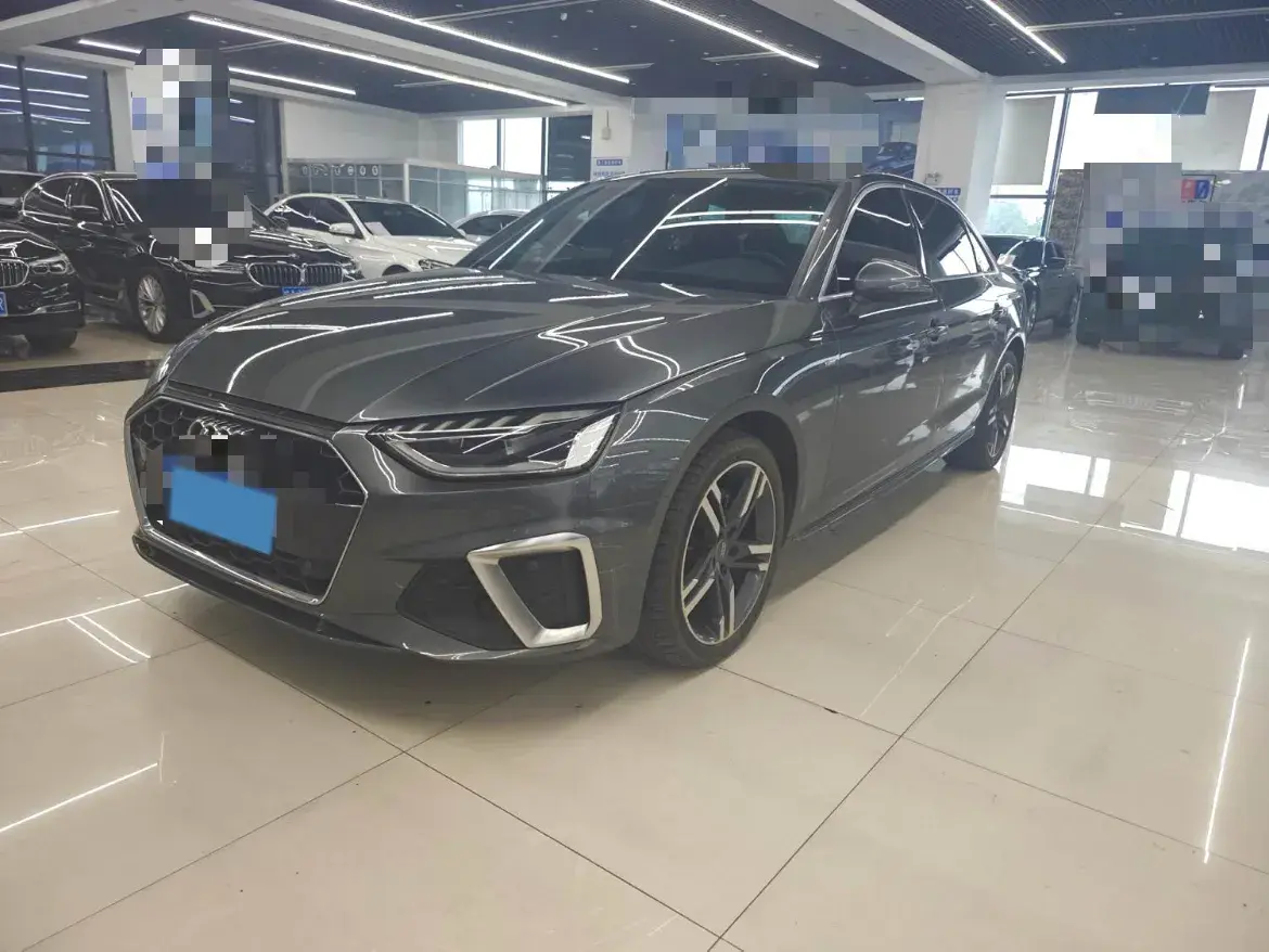 2022 Audi A4L 2.0T 190HP L4 7DCT