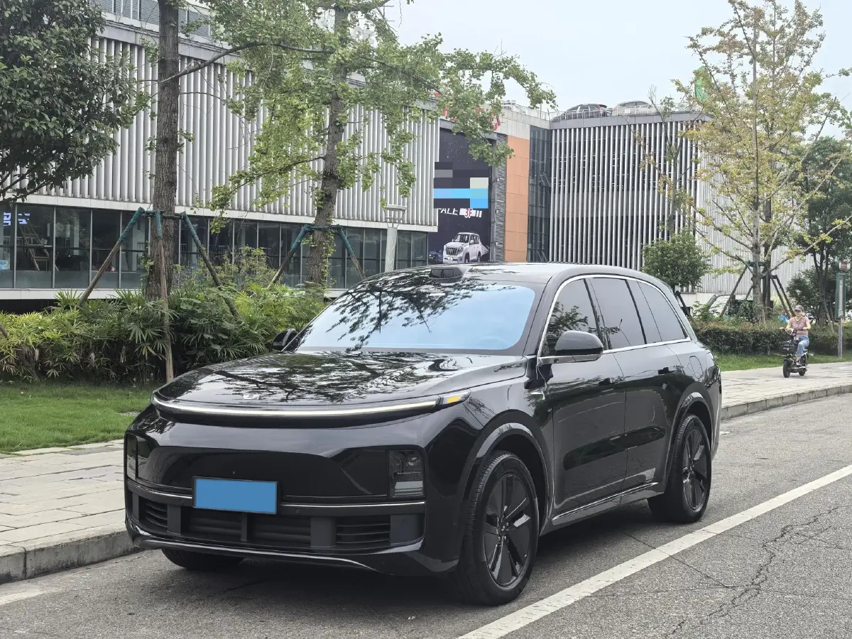 2024 Li L8 Range Extended 154HP REEV 42.8KWH