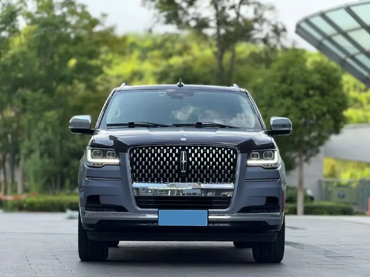 2022 Lincoln Navigator One 3.5T 415HP V6 10AT,autocango,china used car exporter,china ev exporter,chinese used car exporter,chinese used ev exporter