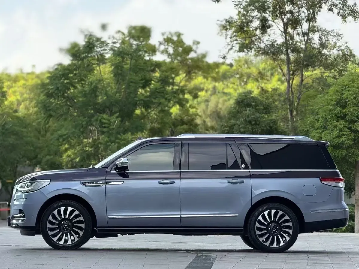 2022 Lincoln Navigator One 3.5T 415HP V6 10AT,autocango,china used car exporter,china ev exporter,chinese used car exporter,chinese used ev exporter