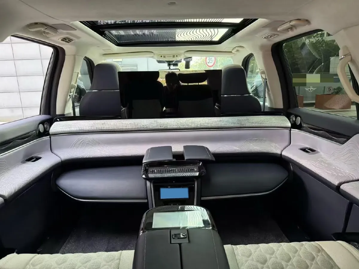 2022 Lincoln Navigator One 3.5T 415HP V6 10AT,autocango,china used car exporter,china ev exporter,chinese used car exporter,chinese used ev exporter