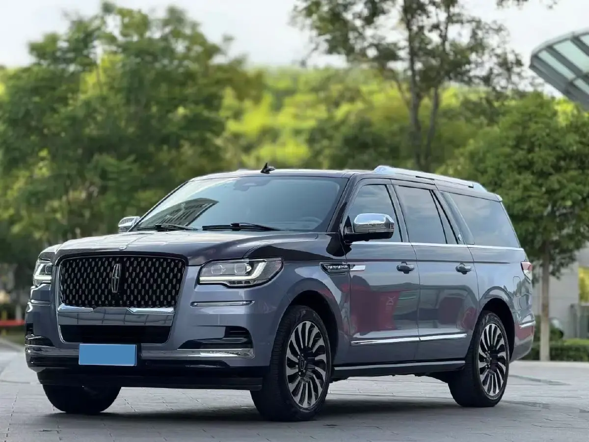2022 Lincoln Navigator One 3.5T 415HP V6 10AT 2022 Lincoln Navigator One 3.5T 415HP V6 10AT