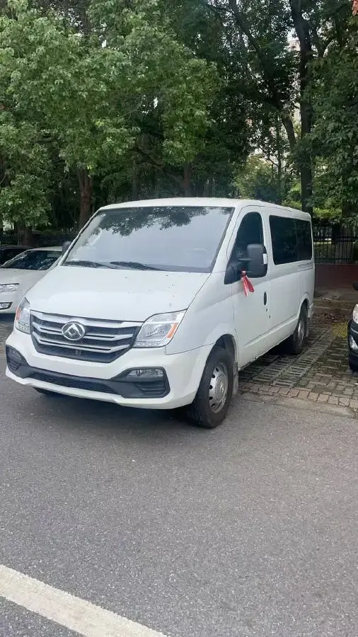 2024 MAXUS XinTu V80 2.0T 126HP L4 6MT