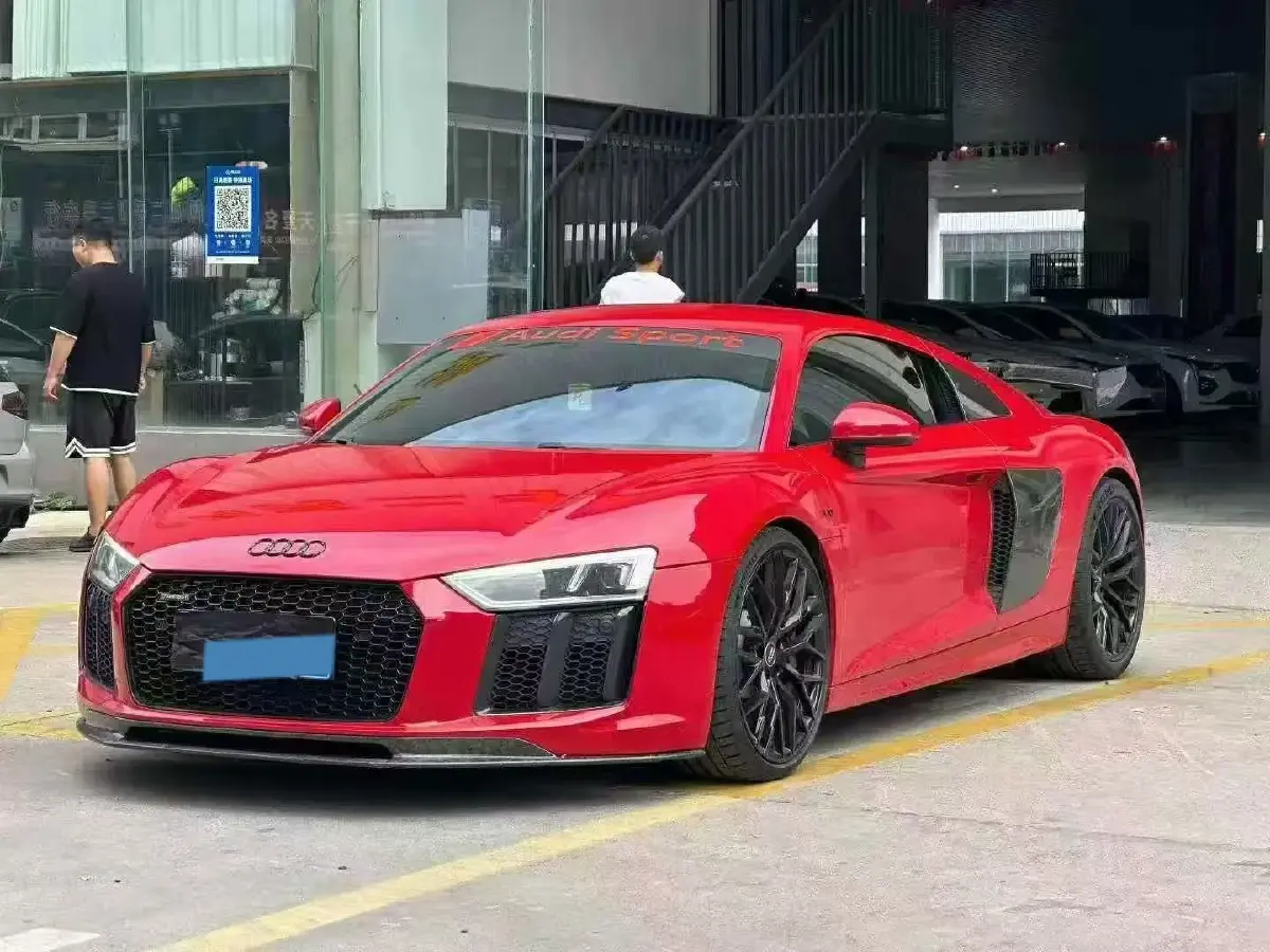 2016 Audi R8 5.2L 611HP V10 7DCT