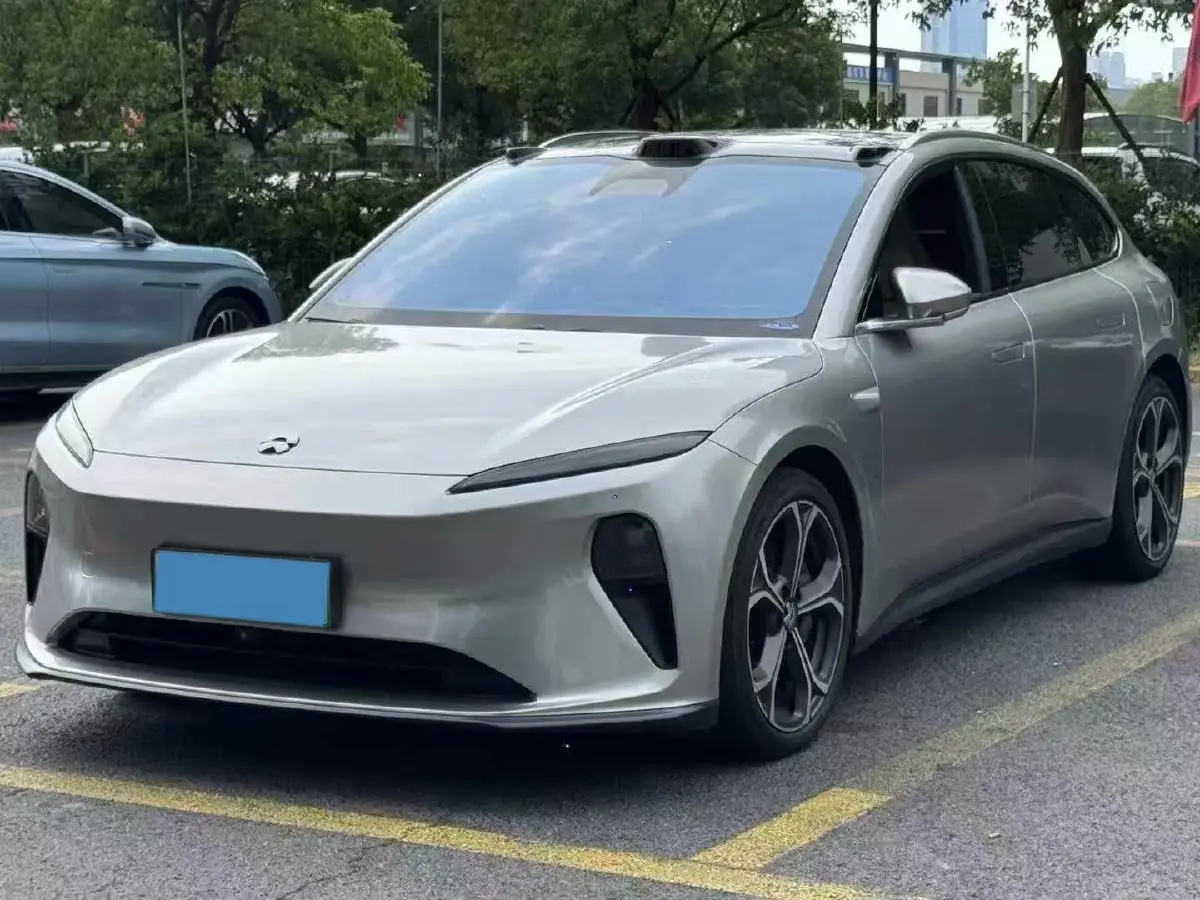 2023 NIO ET5T BEV 75KWH