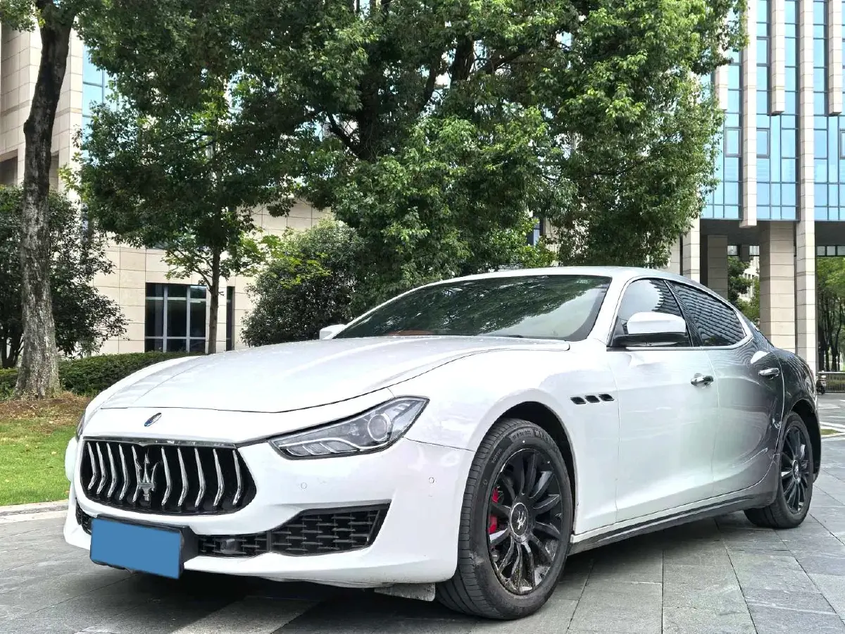 2018 Maserati Ghibli 3.0T 350HP V6 8AT