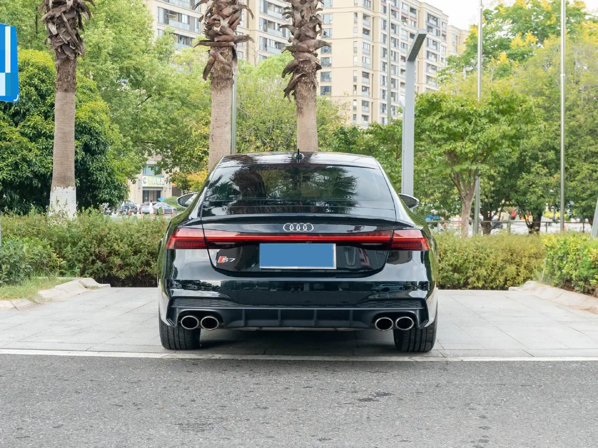 2022 Audi S7 2.9T 450HP V6 8AT,autocango,china used car exporter,china ev exporter,chinese used car exporter,chinese used ev exporter