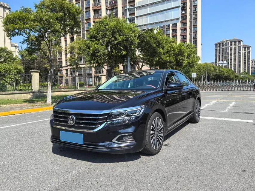 2020 Volkswagen Passat 2.0T 186HP L4 7DCT,autocango,china used car exporter,china ev exporter,chinese used car exporter,chinese used ev exporter