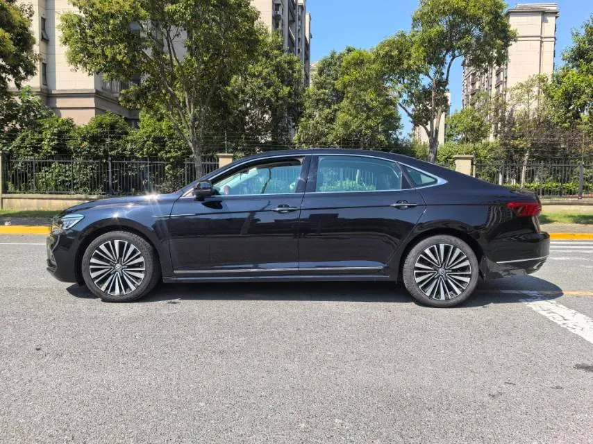 2020 Volkswagen Passat 2.0T 186HP L4 7DCT,autocango,china used car exporter,china ev exporter,chinese used car exporter,chinese used ev exporter