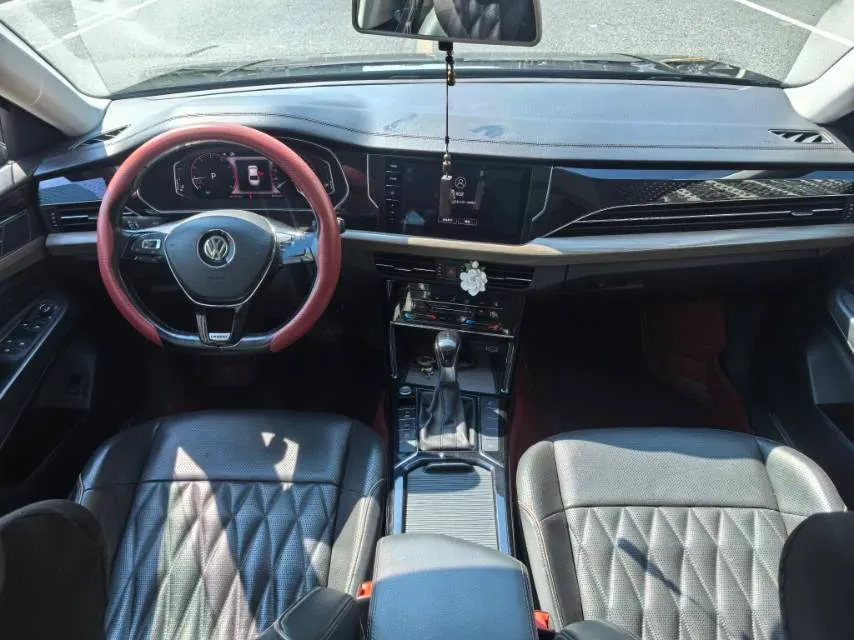 2020 Volkswagen Passat 2.0T 186HP L4 7DCT,autocango,china used car exporter,china ev exporter,chinese used car exporter,chinese used ev exporter