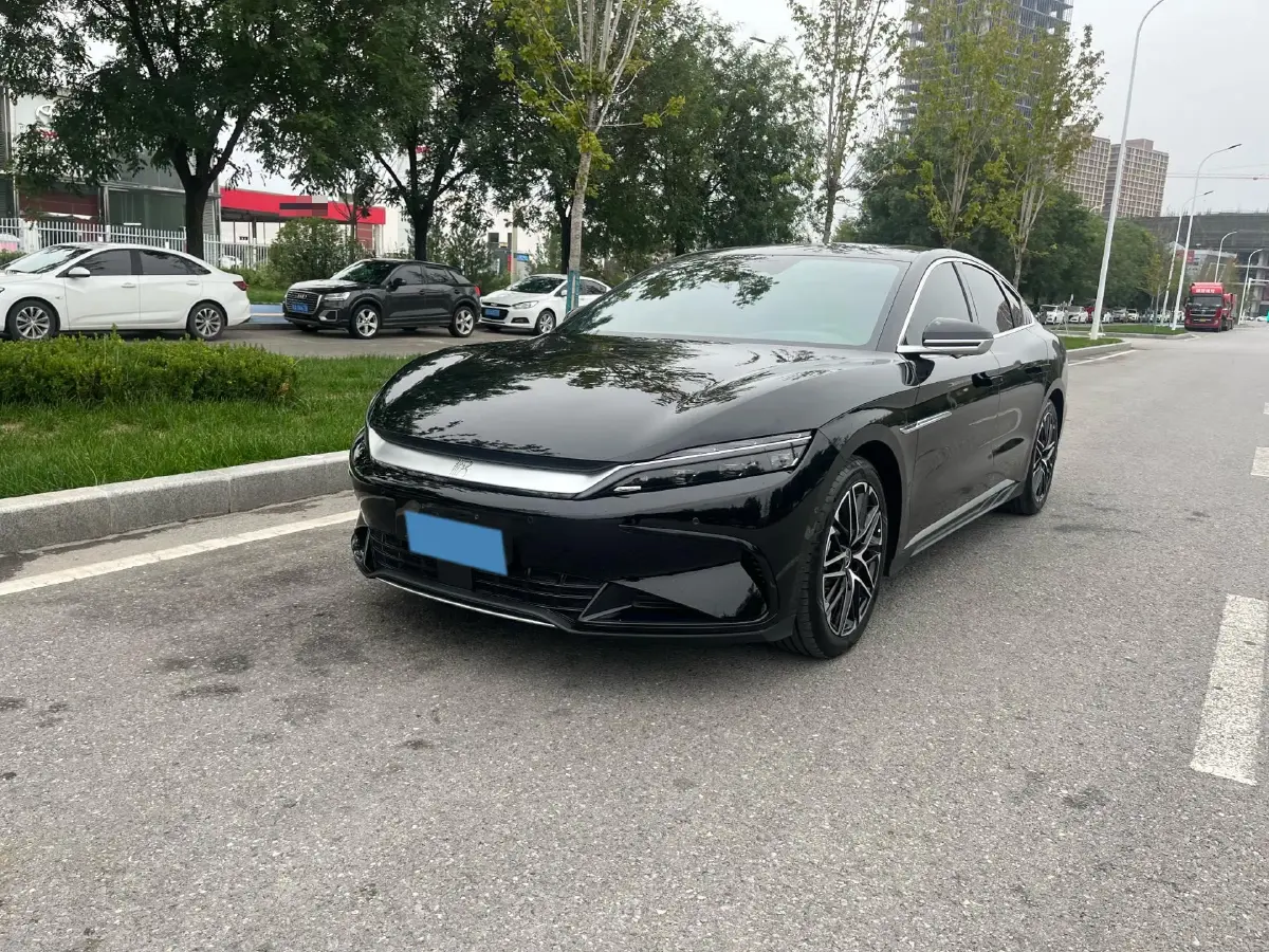 2025 BYD Han BEV 72KWH
