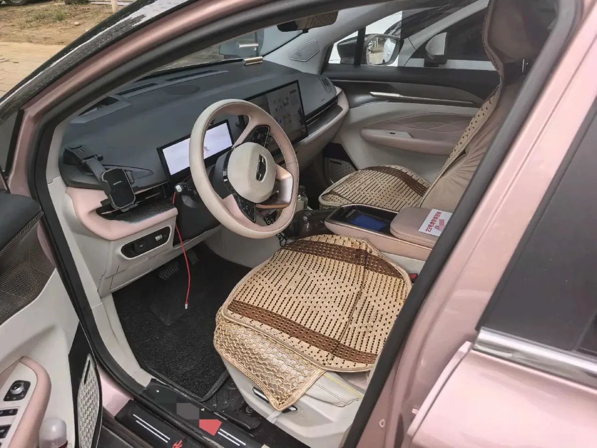 2022 Geometry M6 BEV 70KWH,autocango,china used car exporter,china ev exporter,chinese used car exporter,chinese used ev exporter