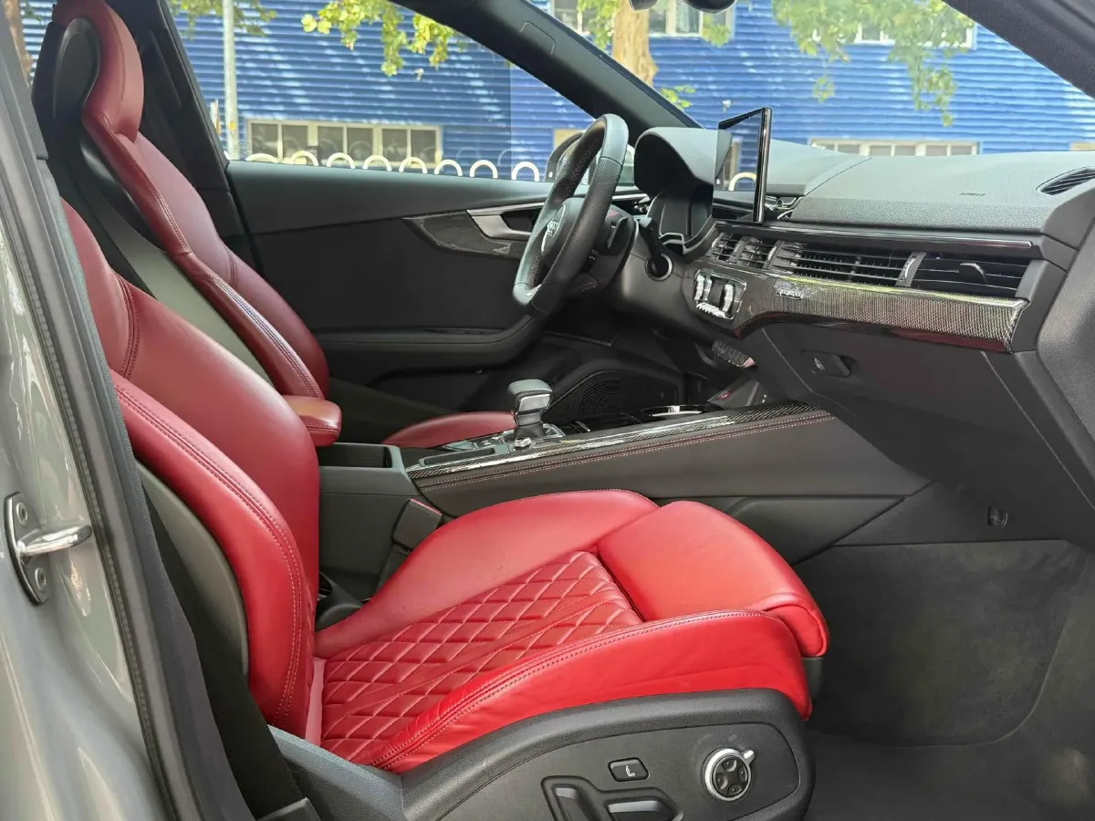 2020 Audi S4 3.0T 354HP V6 8AT,autocango,china used car exporter,china ev exporter,chinese used car exporter,chinese used ev exporter