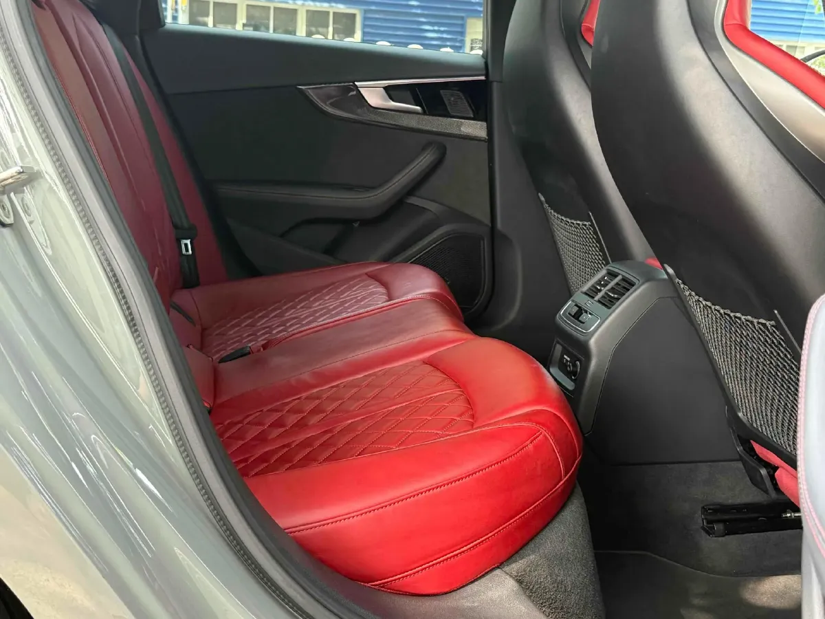 2020 Audi S4 3.0T 354HP V6 8AT,autocango,china used car exporter,china ev exporter,chinese used car exporter,chinese used ev exporter