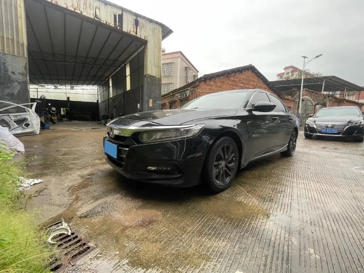 2018 Honda Accord 1.5T 194HP L4 CVT