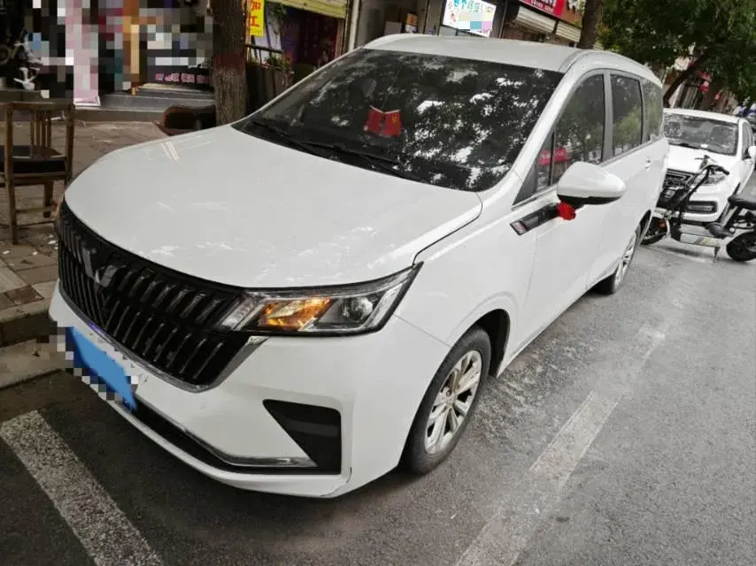 2022 WuLing JiaChen 1.5L 99HP L4 6MT