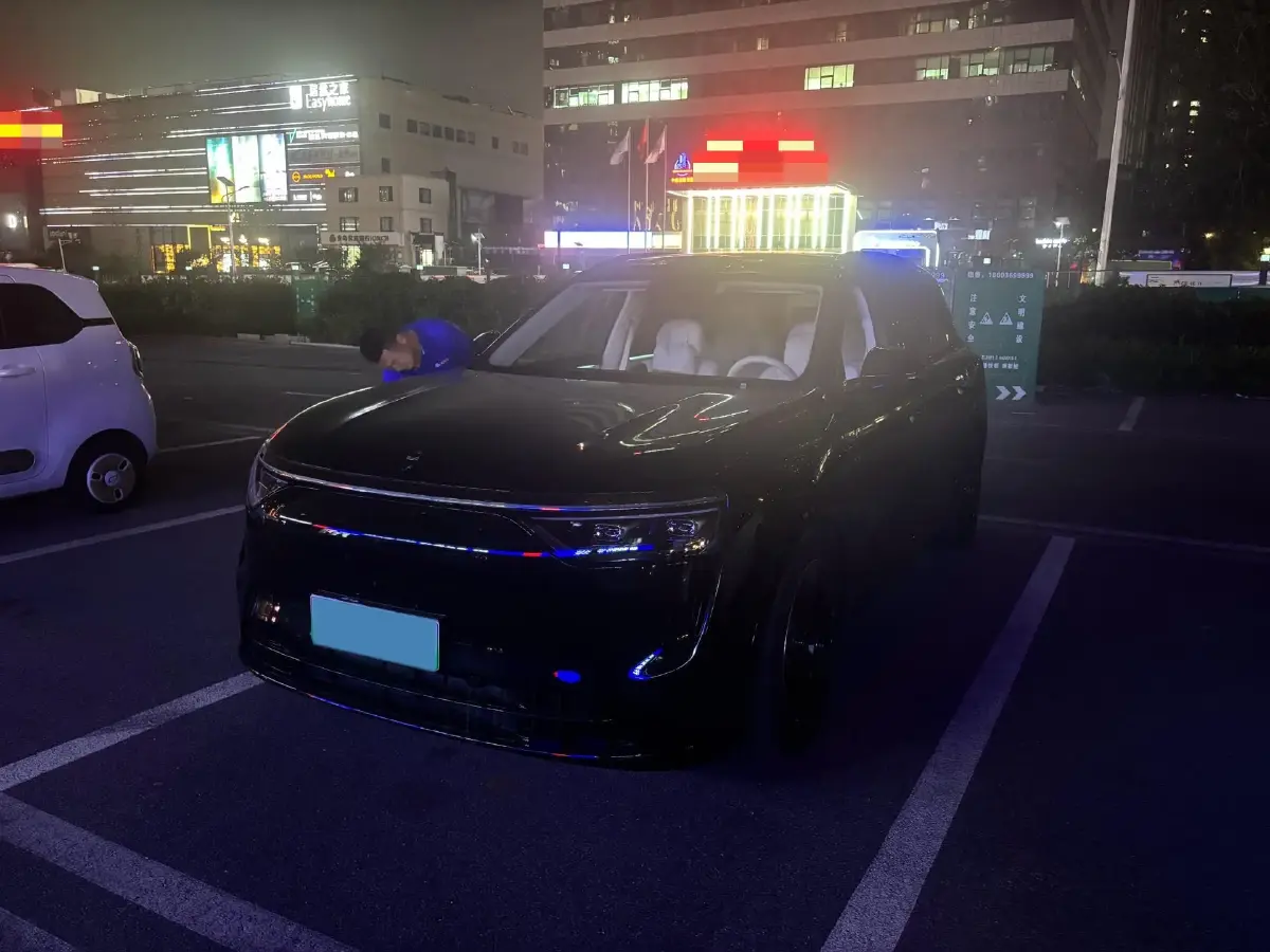 2025 AITO AITO M8 REEV 160HP REEV 37KWH