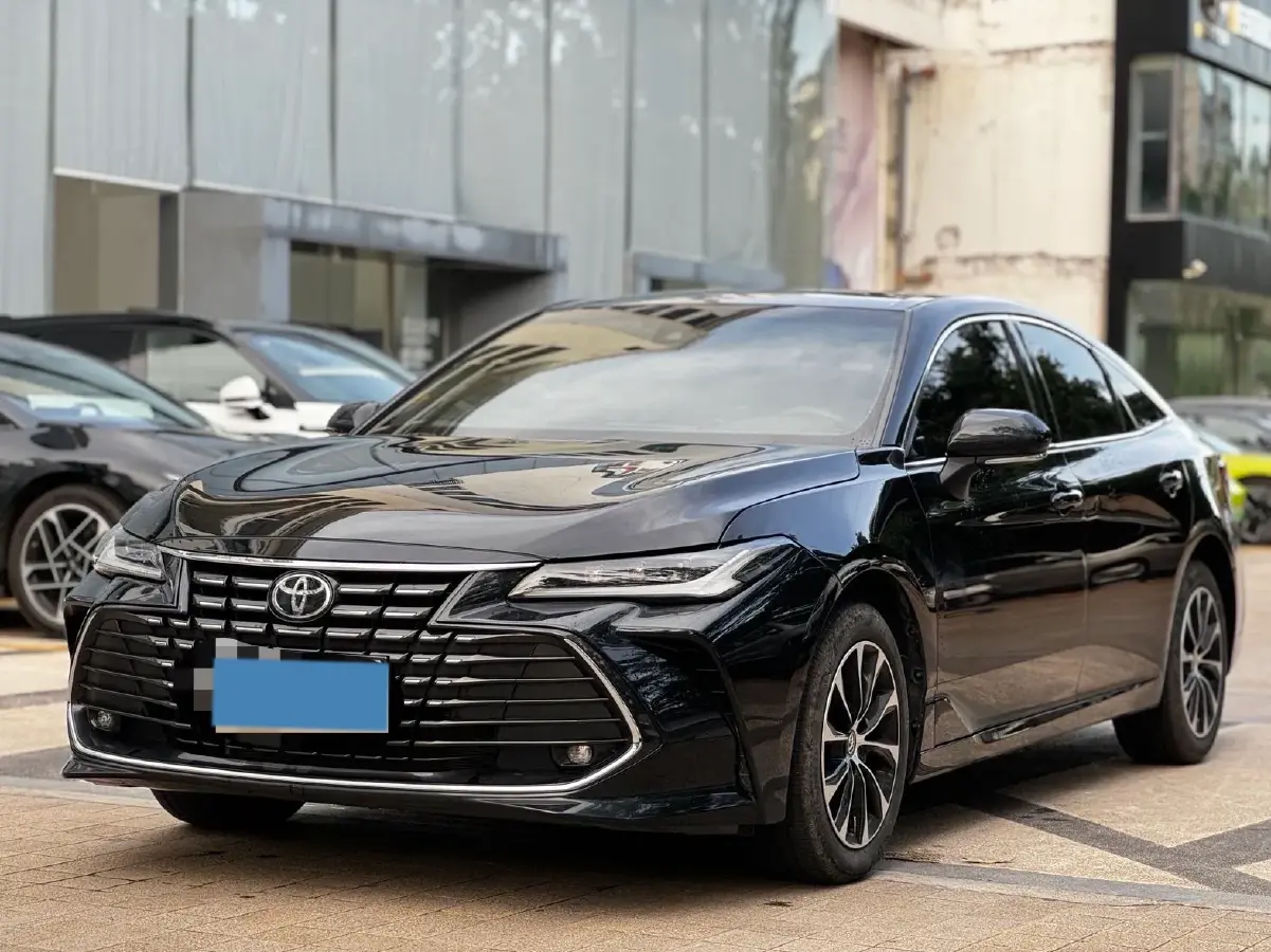 2023 Toyota Avalon 2.0L 177HP L4 CVT