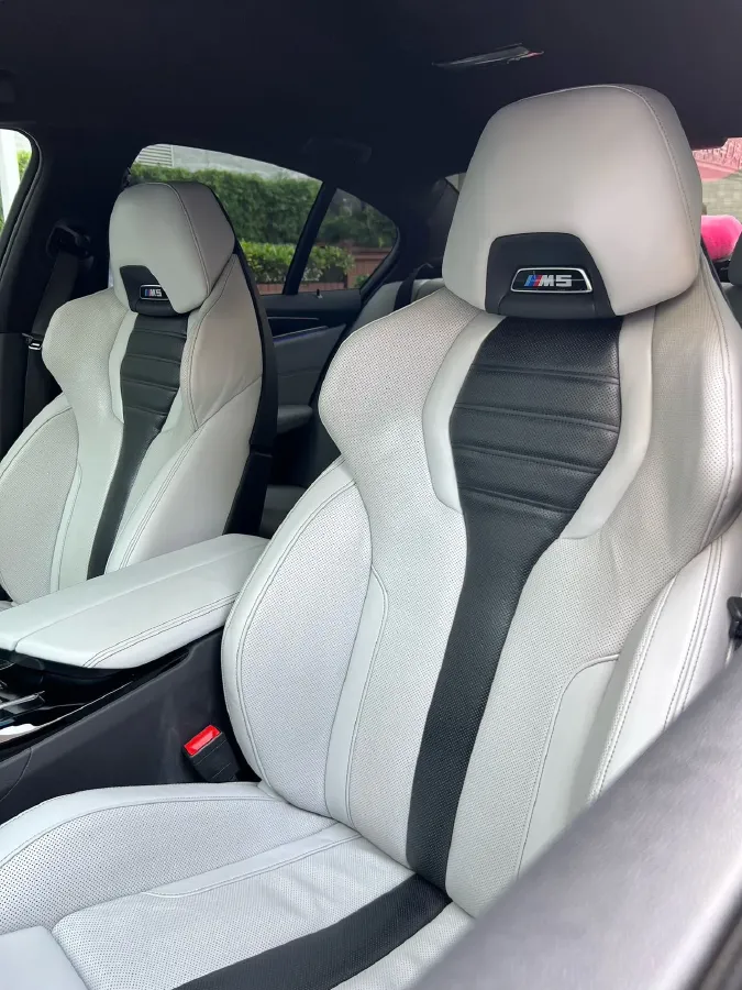 2021 BMW M5 4.4T 600HP V8 8AT,autocango,china used car exporter,china ev exporter,chinese used car exporter,chinese used ev exporter